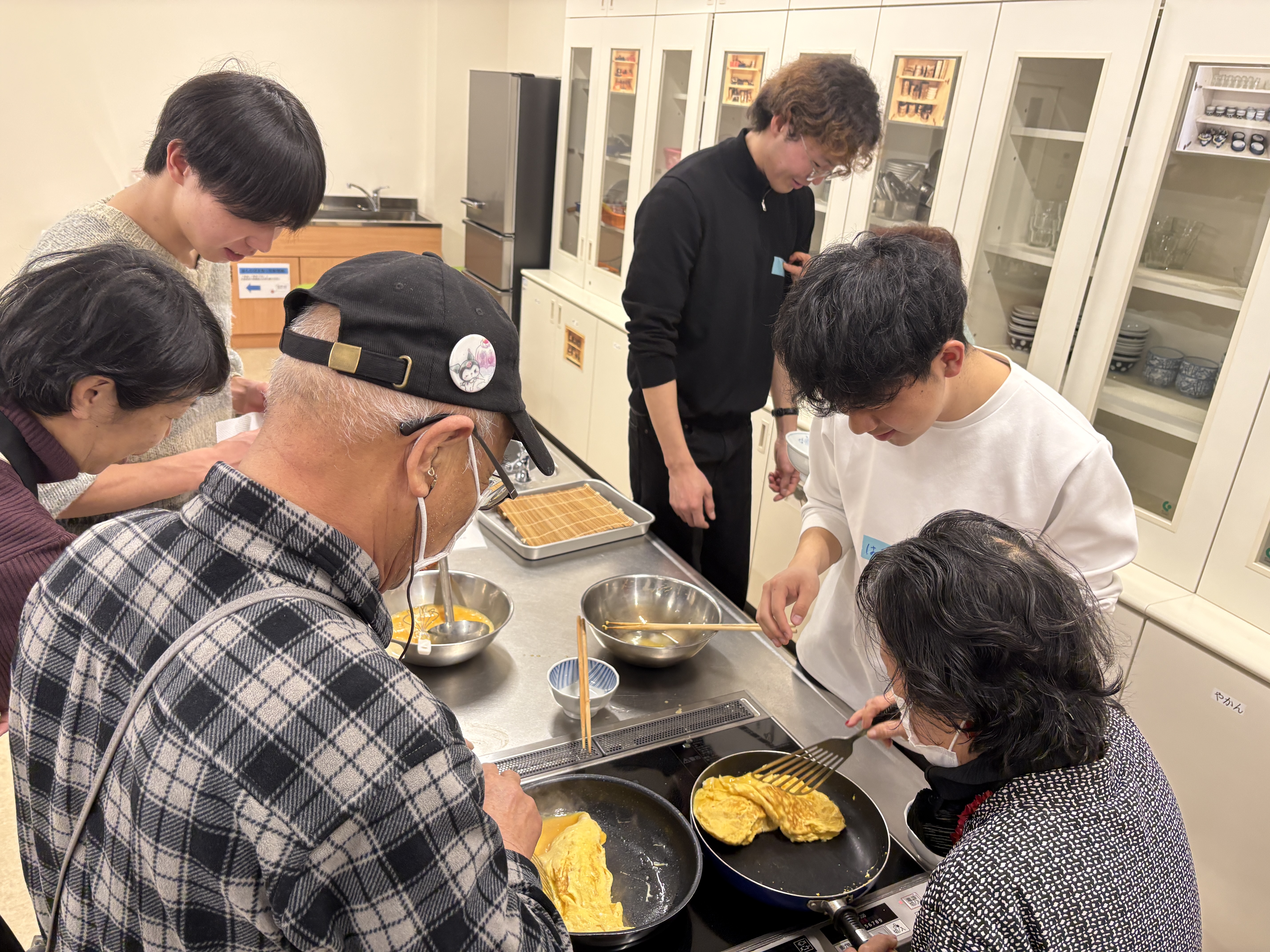 超幸齢化プロジェクトの料理活動の写真